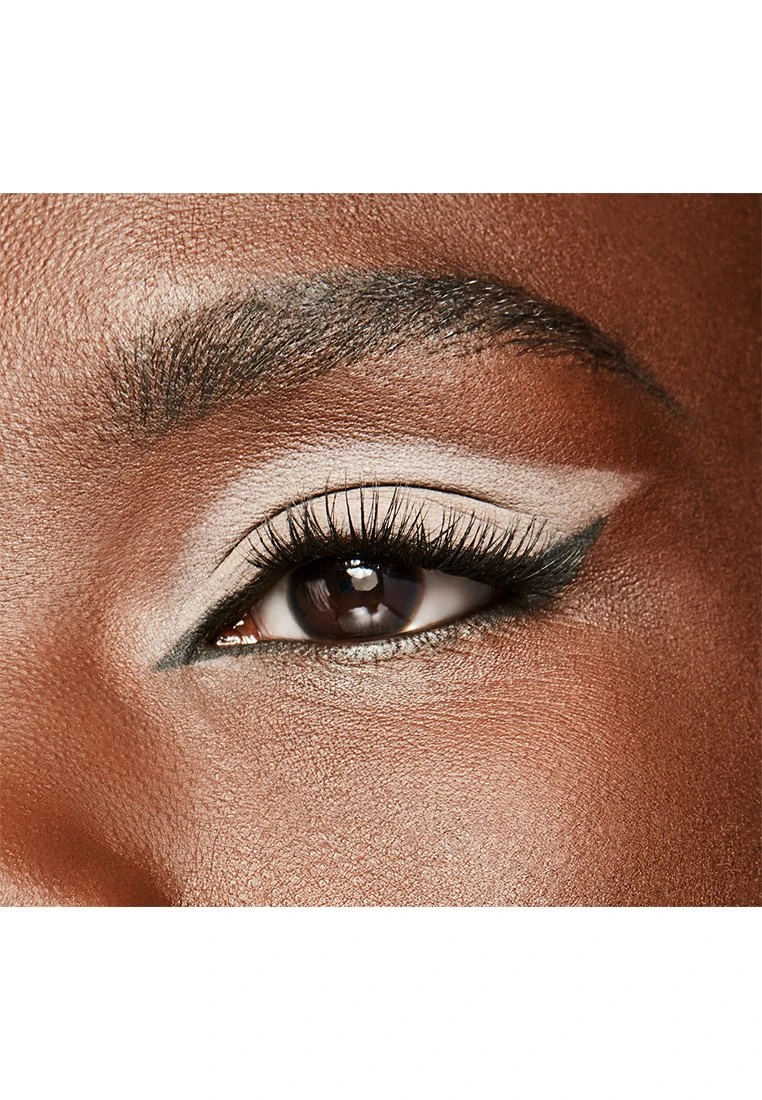 MAC Pro Longwear Paint Pot - Oogschaduw - Tailor Grey 7 MAC Pro Longwear Paint Pot - Oogschaduw - Tailor Grey - Afbeelding 5