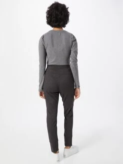 MAC Pantalons Tapered Broek Future Dames Donkerbruin 10 MAC Pantalons Tapered Broek Future Dames Donkerbruin -Mac 325cb96e042d9811b96fb04e27084ef6