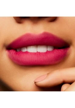 MAC Powder Kiss Liquid Lipcolour - Vloeibare Lippenstift - Make It Fashun! -Mac 36fb45bd38e34b6f9b9aecf9310d7c98