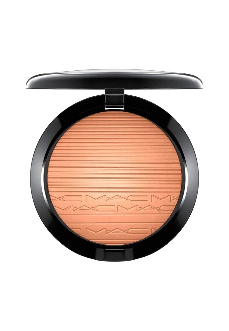 MAC Extra Dimension Skinfinish - Highlighter - Glow With It 3 MAC Extra Dimension Skinfinish - Highlighter - Glow With It