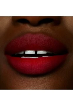 MAC Powder Kiss Liquid Lipcolor - Vloeibare Lippenstift - Haute Pants -Mac 5cbd82d208074c6e8243880dde82fd9d