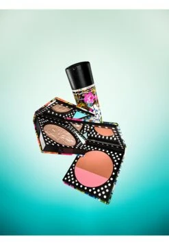 MAC Split-Pan Blush Richard Quinn Edition - Rouge - N/A 18 MAC Split-Pan Blush Richard Quinn Edition - Rouge - N/A -Mac a6fe522ad6e44d33a32831c79174711b