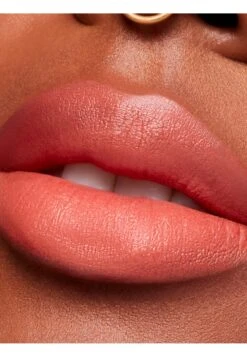 MAC Powder Kiss Velvet Blur Slim Stick - Lippenstift - Mull It Over -Mac be9b86ac49bc41c681206849838b0159