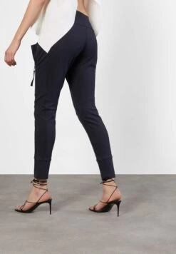 Trainingsbroek - Marine 7 Trainingsbroek - Marine -Mac dbed385dbd83439e849091ac7c1c80f7