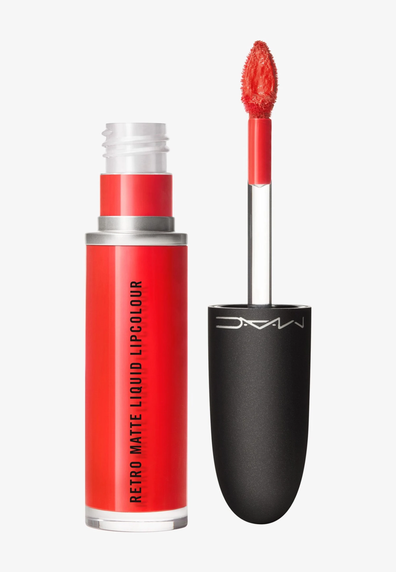 MAC Retro Matte Liquid Lip Colour - Vloeibare Lippenstift - Quite The Standout 3 MAC Retro Matte Liquid Lip Colour - Vloeibare Lippenstift - Quite The Standout