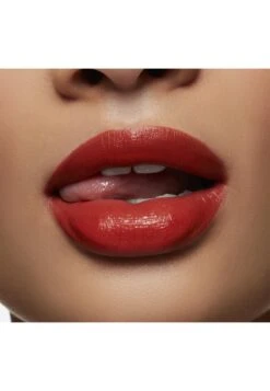 MAC Love Me Liquid Lipcolour - Vloeibare Lippenstift - My Lips Are Insured -Mac f5602541683449d4bf79ad5c059b2cac